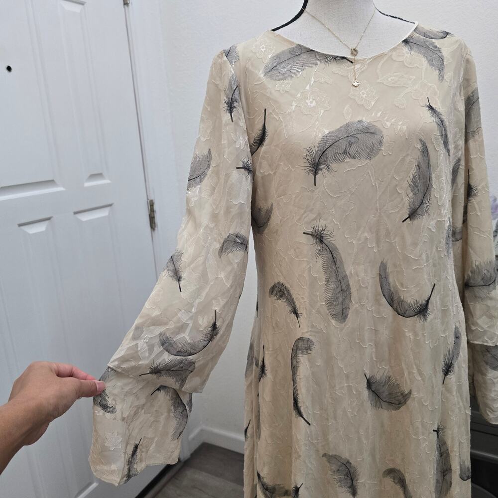 HUDA Feather Print Chiffon Maxi Dress 4 Modest Boho Tiered Beige Elegant Resort - Picture 4 of 12